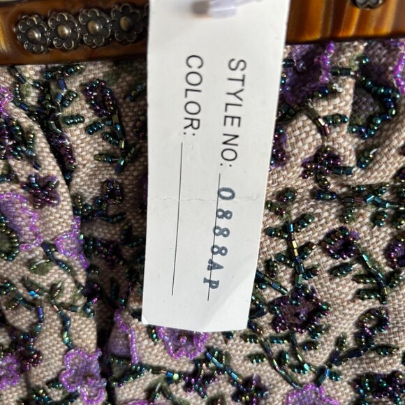 Vintage Beaded Floral Clutch Purse with Long Chain Strap -in Very Good Condition - Picture 3 of 9